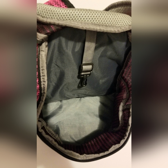 Soft sided Pet Backpack Carrier - Picture 10 of 12